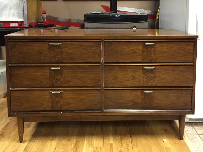 DIY Tutorial! Two-Toned, Rustic, Mid-Century Modern Dresser Make-over: Make  that old furniture AWESOME!!! ⋆ Jeweled Interiors