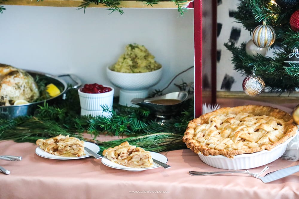 Make your next holiday party fab with yummy food and a stunning buffet table || Pie, apple, cranberry, potatoes, turkey, blush, peach, Burgundy, black, white, gold, pink, Christmas, holiday