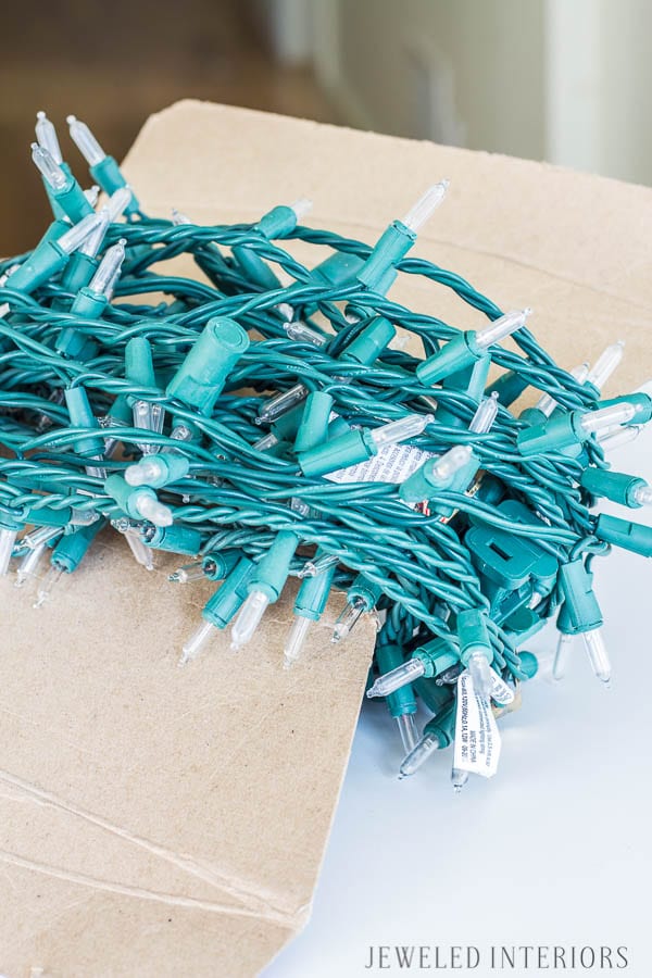 Use this tip to organize your Christmas lights after the holidays || jeweled interiors, Christmas, lights, organizing, organizational, organizing, cleaning, take down, storage, hack, tip, idea, box, clean, new year, bin, tidy