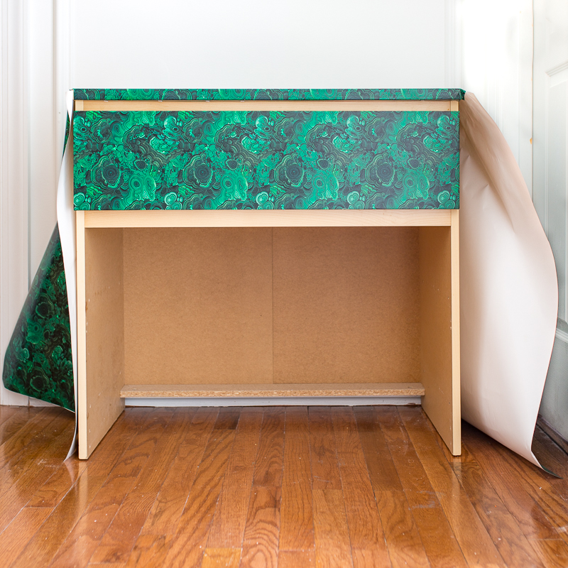 Malm, Ikea hack, spoonflower wallpaper, tutorial, diy, DIY malachite table, entryway table, diy ideas, 