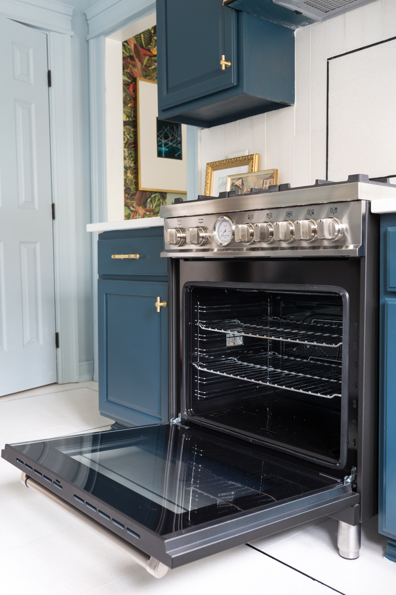 Dream Oven Range!  Check out the deets on this Bertazzoni 30 in all gas burner, matte black oven range from Jeweled Interiors Kitchen for the Fall One Room Challenge