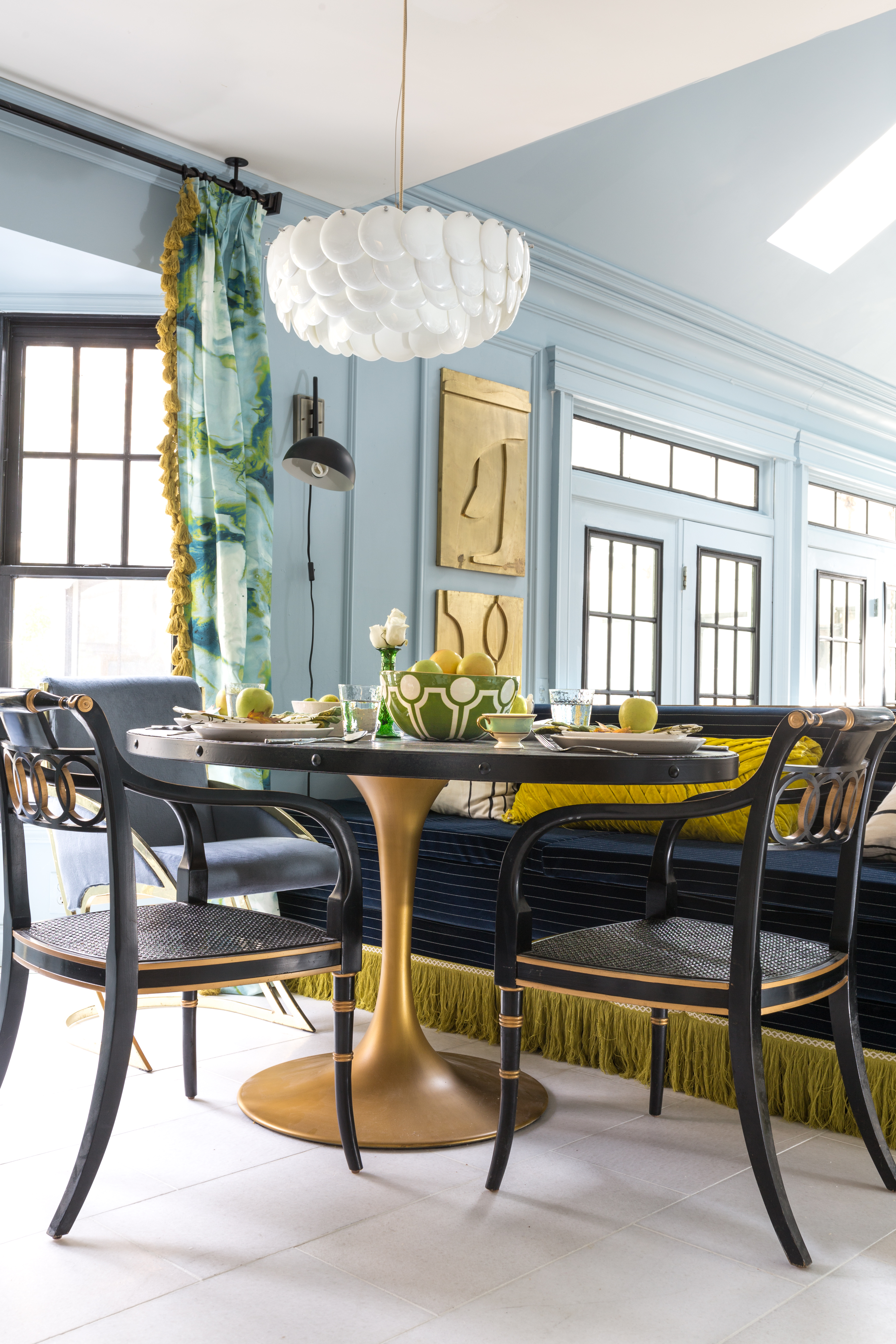 Jeweled Interiors fall 2019 ORC, eat in, dining room, Original BTC, Pembridge, pendant, chandelier banquette, channel tufted, fringed