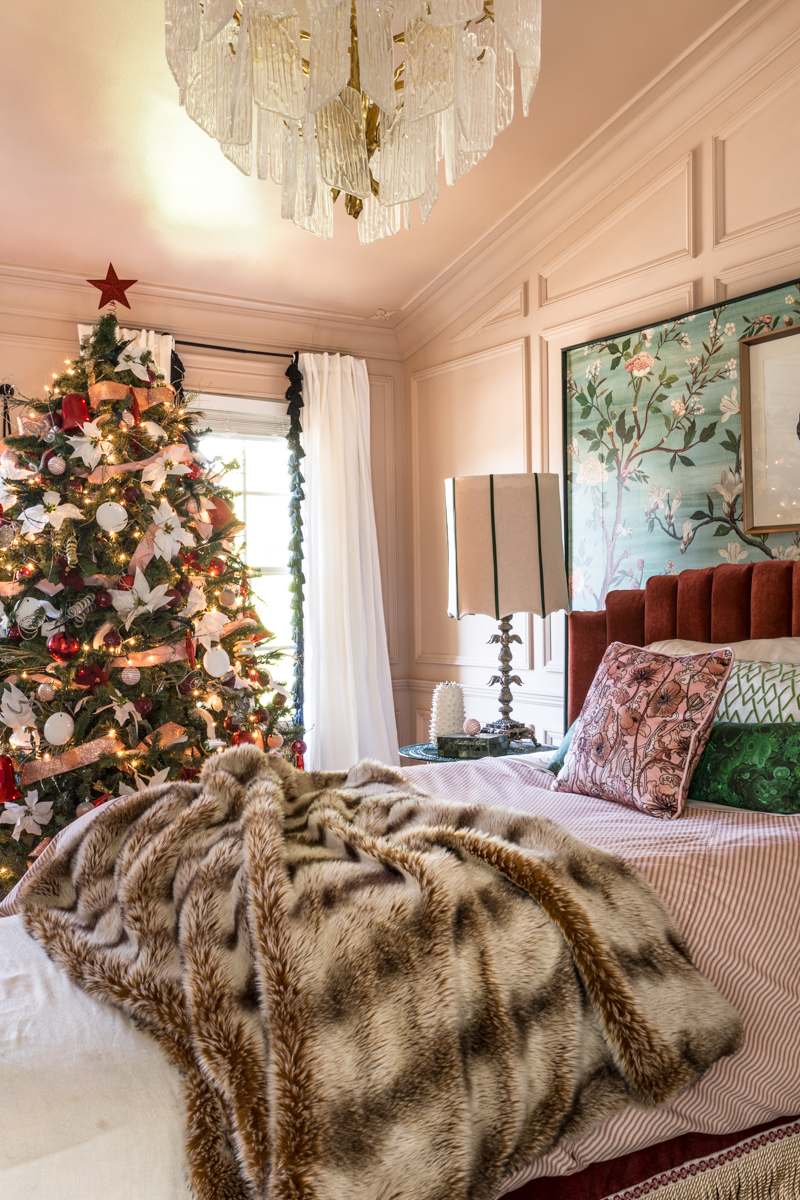 Master Bedroom Christmas Tree ⋆ Jeweled Interiors