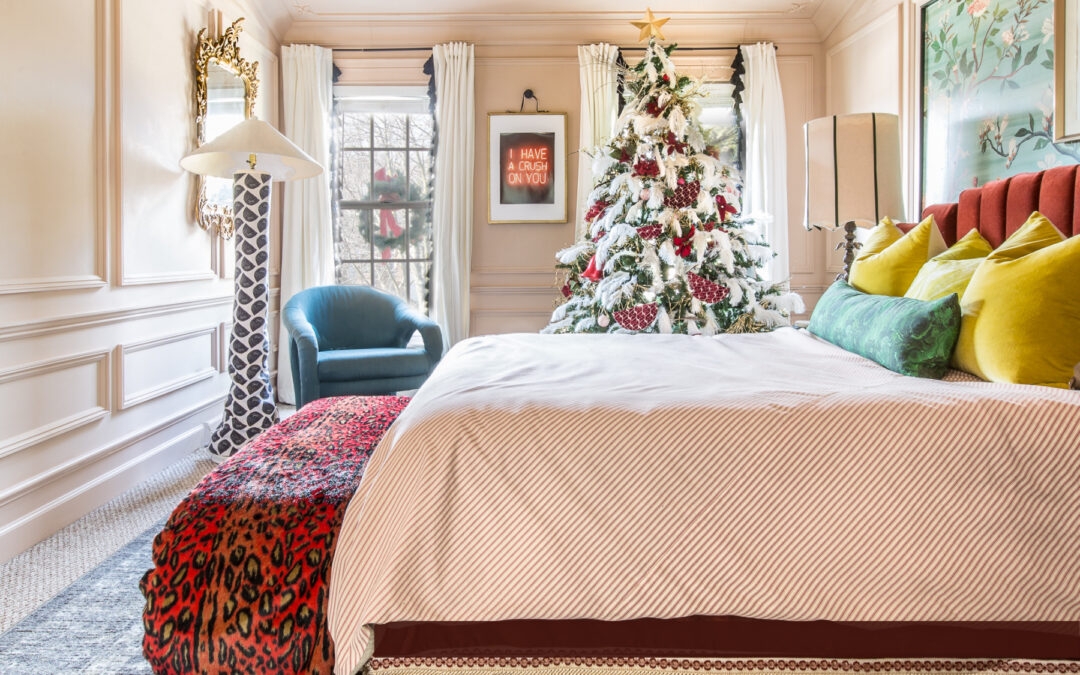 Holiday Bedroom Decorations and Living Room Cheer