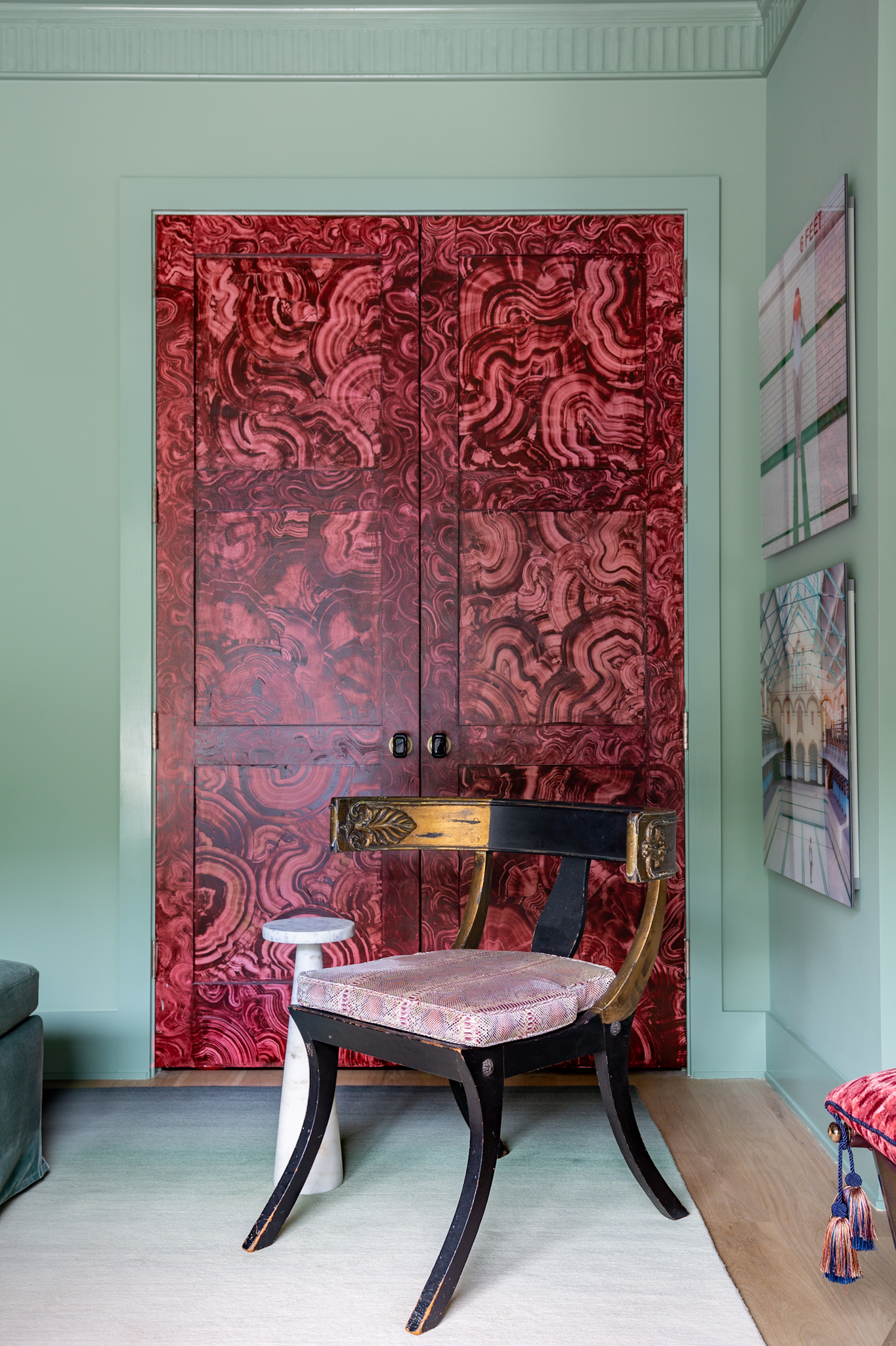 Jewelachite, malachite, red faux finish, hamtpons designer showhouse, show house, designer, red malachite, faux finish, tutorial, how to, paint, little Greene